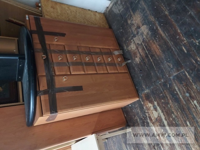 Meble biurowe - pakiet zawierający 30 szt. (wg oddzielnego wykazu) 